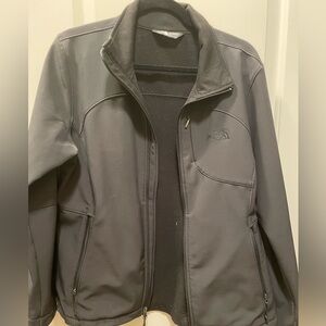 New without tags. The Northface water resistant jacket with fleece lining.